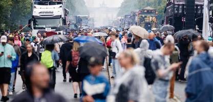 »Rave the Planet«: Hunderte Einsätze bei Berliner Techno-Parade