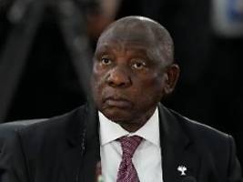 möglicher skandal in südafrika: präsident ramaphosa suspendiert polizeiminister