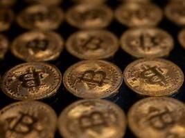 Rekordrallye geht weiter: Bitcoin überspringt erstmals Marke von 122.000 US-Dollar