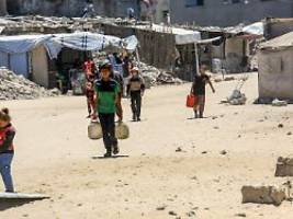 Treibstoffmangel im Gazastreifen: Kommunen stellen Betrieb von Brunnen und Kläranlagen ein