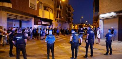 Spanien, Torre-Pacheco: Neun Festnahmen nach Ausschreitungen gegen Migranten