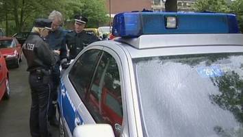 polizei veröffentlicht stimmen der räuber nach Überfall auf ehepaar