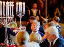 Lenkt der US-Präsident noch ein?: Jets, Bier, Waffen - mit diesen Zöllen will die EU Trump trotzen