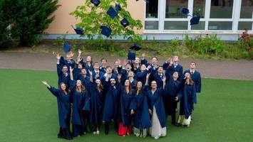 Abitur 2025: Diese Absolventen haben das Gymnasium geschafft