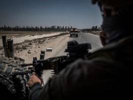 Während Verhandlungen mit Hamas: Israel teilt Gazas zweitgrößte Stadt