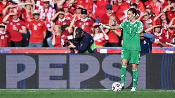DFB-Torhüterin Berger: Für den Opa bis ins EM-Finale