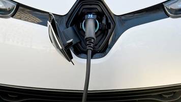 Förderung für 50.000 Autos: Frankreich setzt Sozialleasing für E-Autos fort
