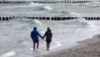 Wetter in MV: Regen, Gewitter und Sonne - der Sommer zeigt sich launisch