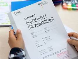 Deutschland unter Durchschnitt: Zuwanderer verdienen über Generationen weniger