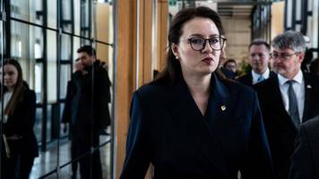 regierungsumbildung: ukrainisches parlament bestätigt neue ministerpräsidentin
