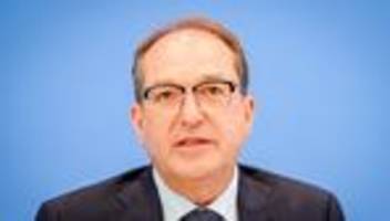 rückführungen: dobrindt: schwere und schwerste straftäter auf abschiebeflug