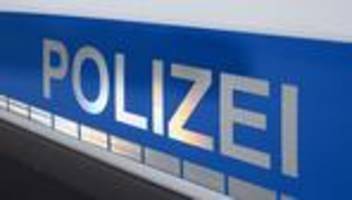 unterfranken: bus mit 50 kindern und jugendlichen strandet auf autobahn