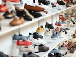 einzigartiger diebstahl: 49-jähriger klaut in australien 53 einzelne rechte schuhe