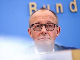 Regelmäßig ist Diskussion da: Merz lehnt Debatte über Streichung von Feiertagen ab