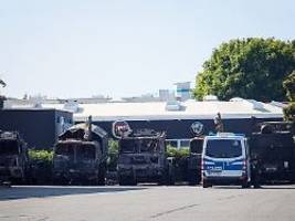 Russischer Sabotageakt?: Drei Personen nach Anschlag auf Bundeswehr-Lkw unter Verdacht