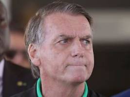 Viele Einschränkungen auferlegt: Brasiliens Ex-Präsident Bolsonaro trägt jetzt eine Fußfessel