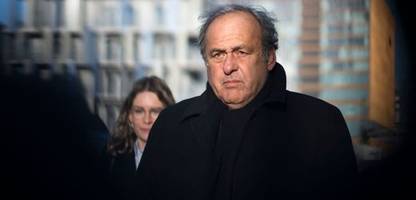 Einbrecher erbeutet Trophäen von Fußballeuropameister Platini