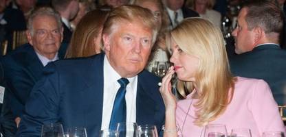 Epstein-Akten: Donald Trump sagt Pam Bondi macht einen »fantastischen Job«. Wie lange noch?