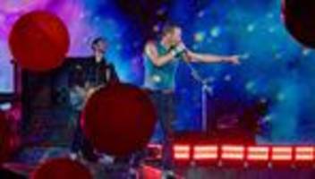 Coldplay-Konzert : Tech-CEO nach Aufdeckung von Affäre mit Mitarbeiterin suspendiert