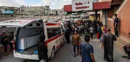 Israel-Gaza-Krieg: Palästinensischer Zivilschutz berichtet von neuen Opfern nahe Verteilzentrum