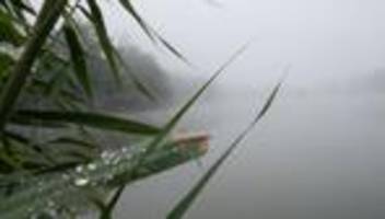 wetter: wolken, regen und gewitter zum wochenbeginn