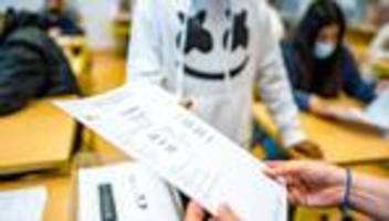 schuljahresende: unglücklich mit den noten? zeugnistelefon ist geschaltet