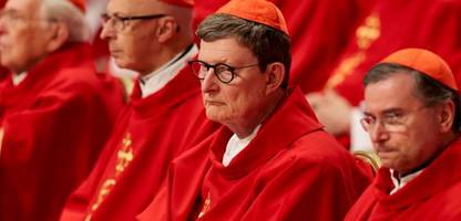rainer maria woelki: missbrauchsbetroffene zeigen kölner kardinal beim vatikan an