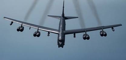 USA – North Dakota: Passagierflugzeug von Delta Airlines muss B-52-Bomber ausweichen