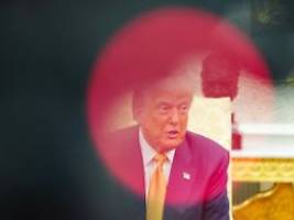 Epstein! Bondi? Maxwell!: Trump wirft Blendgranaten, Johnson blockiert Kongress