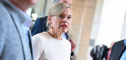 Julia Klöckner: Bundestagspräsidentin verteidigt strengen Kurs