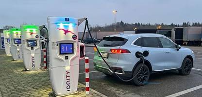ADAC: Ad-hoc-Laden von E-Autos knapp zwei Drittel teurer als Laden mit Vertrag