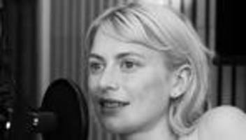 Interviewpodcast: Alli Neumann, wie wird man heute Popstar?