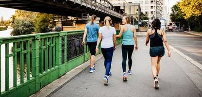 gesundheit: 10.000 schritte am tag? nee, 7000 reichen