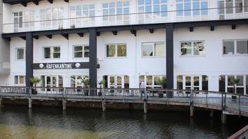 mittagstisch mit hafen-flair: wo gäste direkt am wasser schlemmen