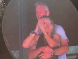 Video ging viral: Nach Kiss-Cam-Skandal geht auch Astronomers Personalchefin
