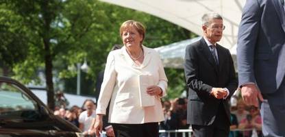 Bayreuther Festspiele: Merz, Merkel und Söder besuchen Premiere der Neuproduktion von Wagner-Oper