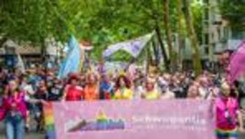 demonstration: mehr als 7.000 menschen bei christopher-street-day in mainz
