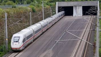 ICE nach Hamburg bleibt stundenlang in Tunnel stecken