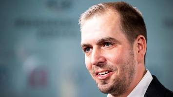 lahm fordert investitionen: „frauenfußball ist volkssport”