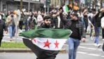 Gewalt in Syrien: Kriminalbeamte warnen vor Angriffen auf Minderheiten in Deutschland