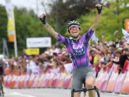 Deutsche kämpft sich zurück: 41-Jährige siegt nach Flucht-Coup bei Tour de France