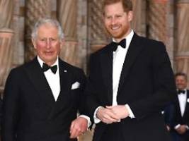 friedensangebot an die royals?: prinz harry macht wohl versöhnungsschritt auf könig charles iii. zu