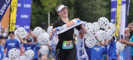 Schwimmen, Laufen, Radfahren: Fast 1600 Multisportler rocken den Kuhsee-Triathlon