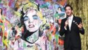 Kunst von Prominenten: Jetzt malt er auch noch