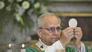 Papst bleibt Stammfriseur treu – nur eines hat sich geändert