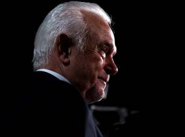 glosse: wie steigert man „totalausfall“? wolfgang kubicki weiß rat