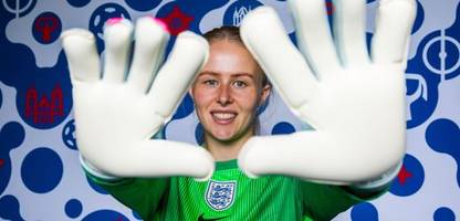 england wird europameister: torhüterin hannah hampton leidet unter augenkrankheit