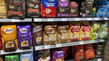 Teurer Kaffee bei Dieben begehrt – nun wird er weggeschlossen