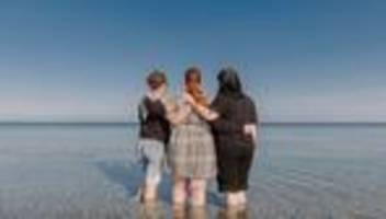 Weltweiter Freundschaftstag: Jeder Mensch braucht Freunde - Wichtig für Wohlbefinden