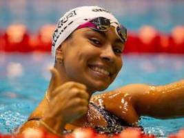 In deutscher Rekordzeit: Anna Elendt holt sensationell WM-Gold über 100 Meter Brust